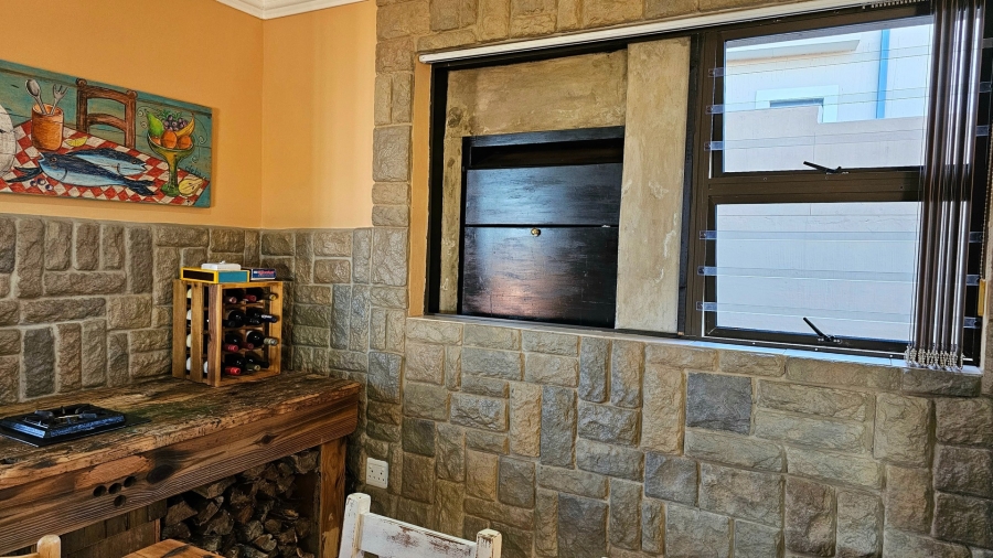 3 Bedroom Property for Sale in Avonddans Western Cape